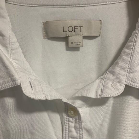 Ann Taylor Loft Womens White Long Sleeve Button Up Top M Basic Neutral Vacation - Picture 2 of 5